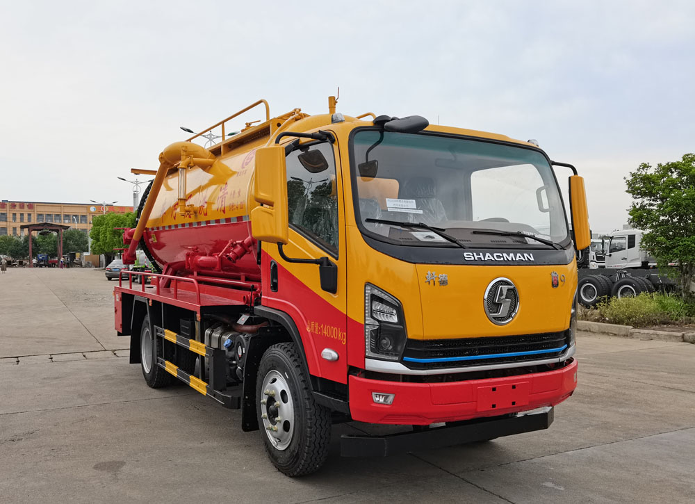 清洗吸污車(chē)，吸污車(chē)，吸污車(chē)廠家，楚勝汽車(chē)集團(tuán)